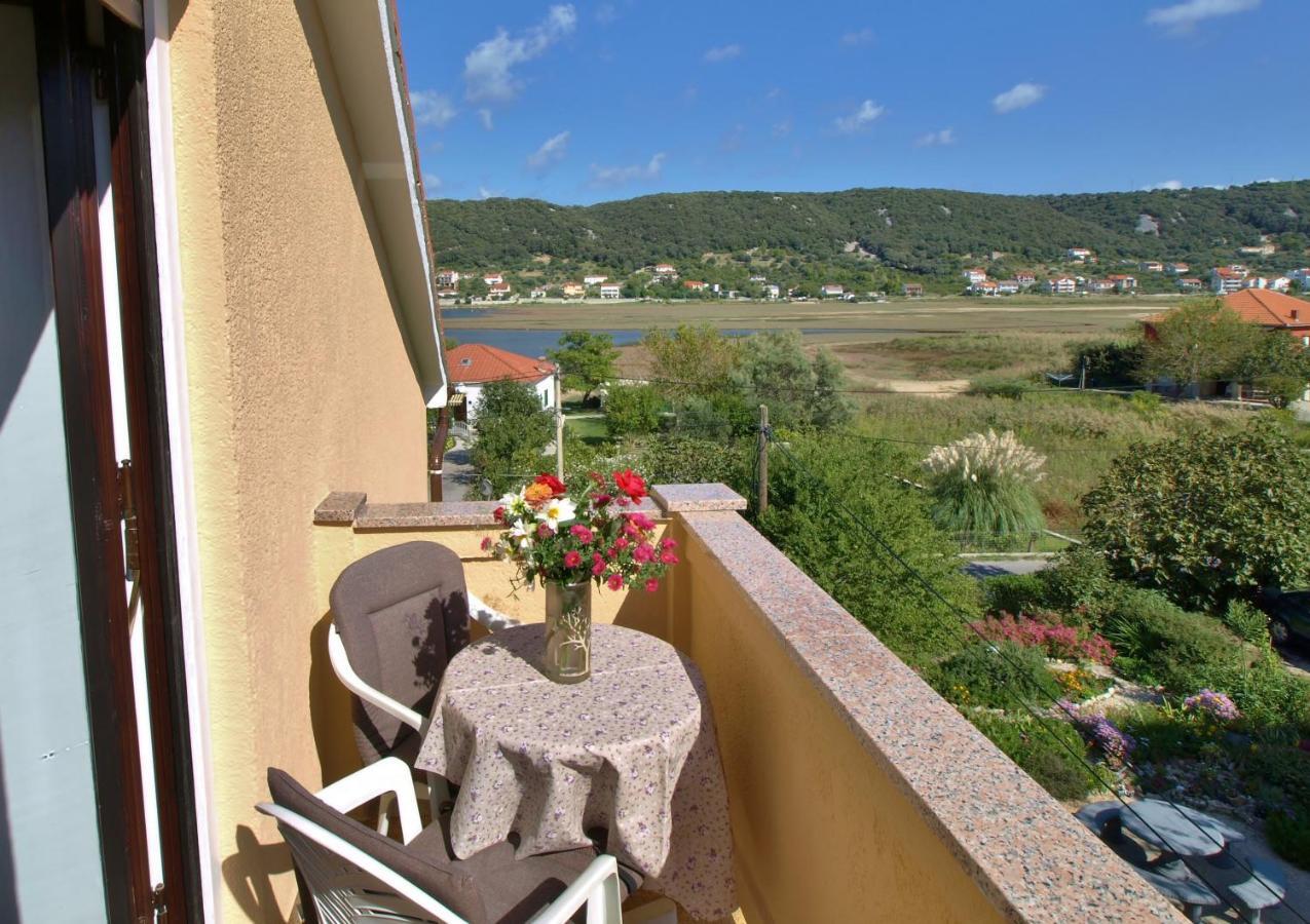 Jaska Anica Apartments Supetarska Draga Exterior photo