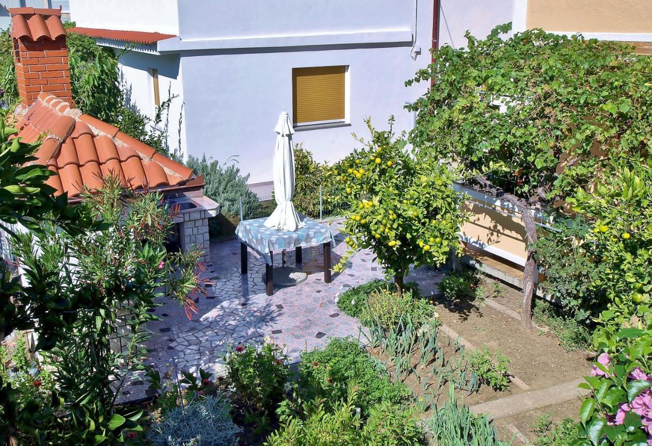 Jaska Anica Apartments Supetarska Draga Exterior photo